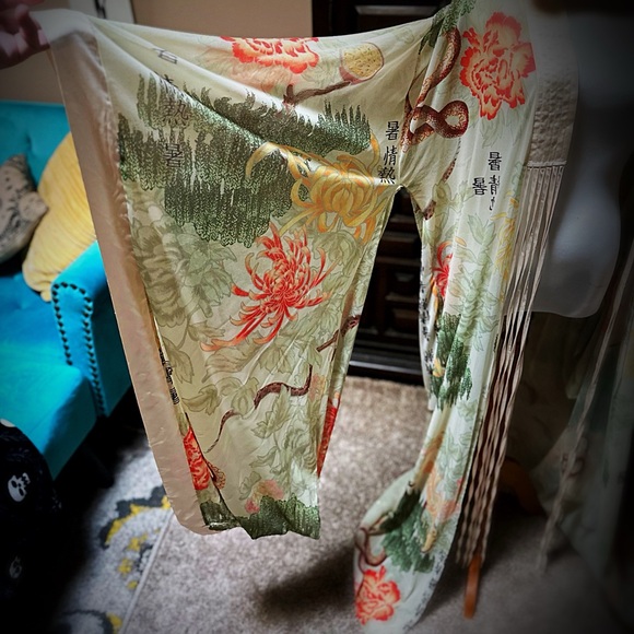 HAH RARE Asian hooded kimono - Picture 9 of 16